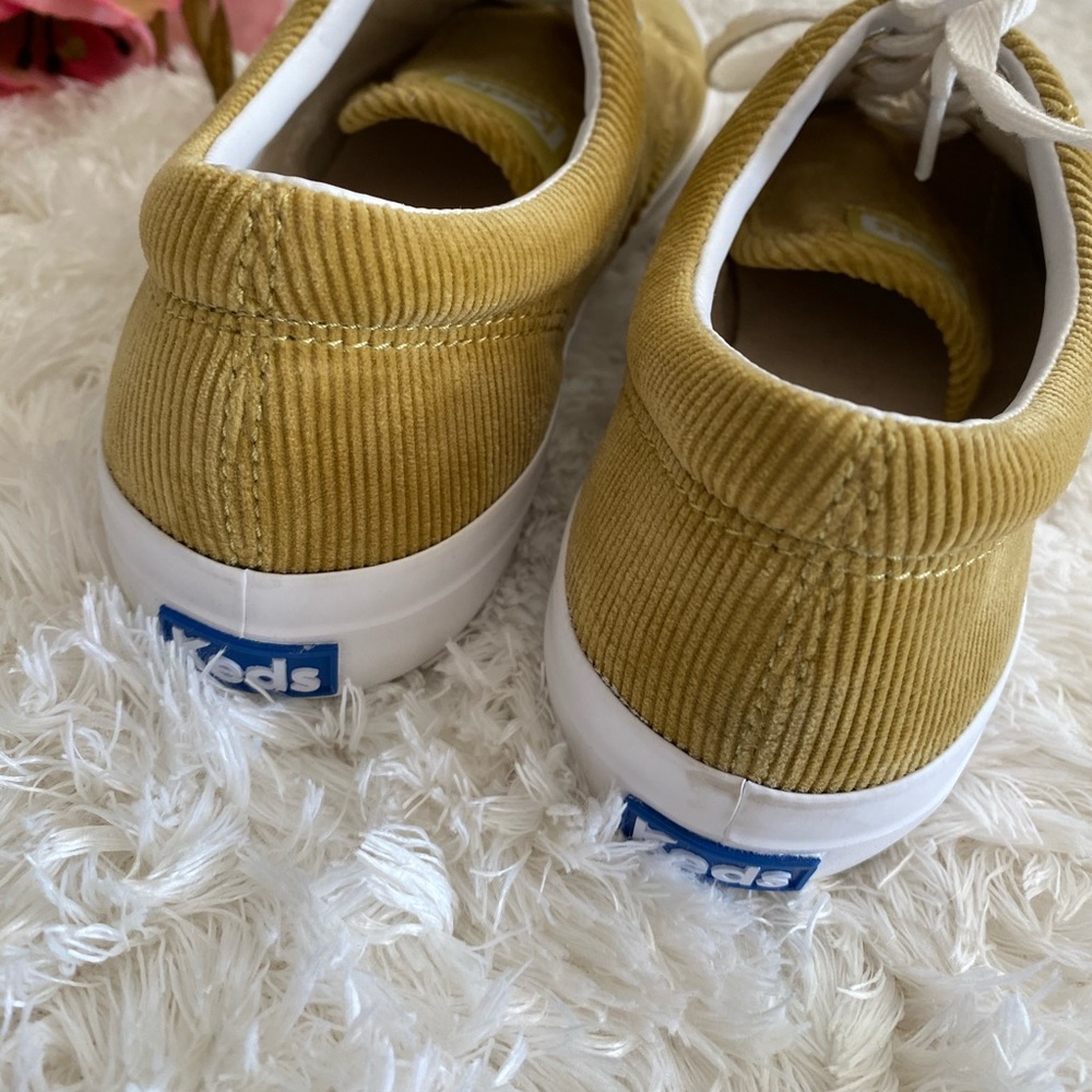 ✨LAST ONE✨KEDS Mustard Yellow Sneakers - Picture 7 of 10